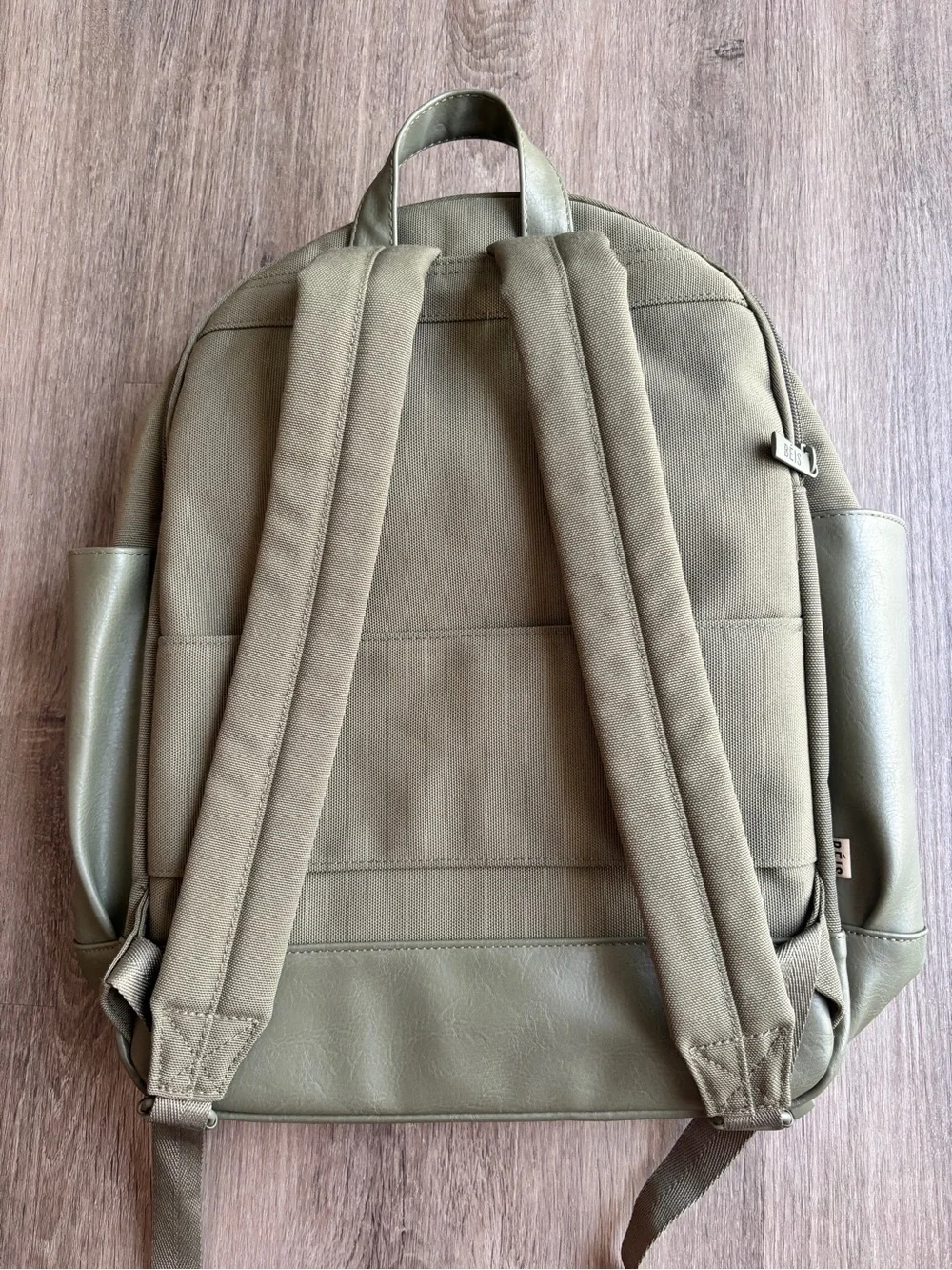 N/A durable olive
